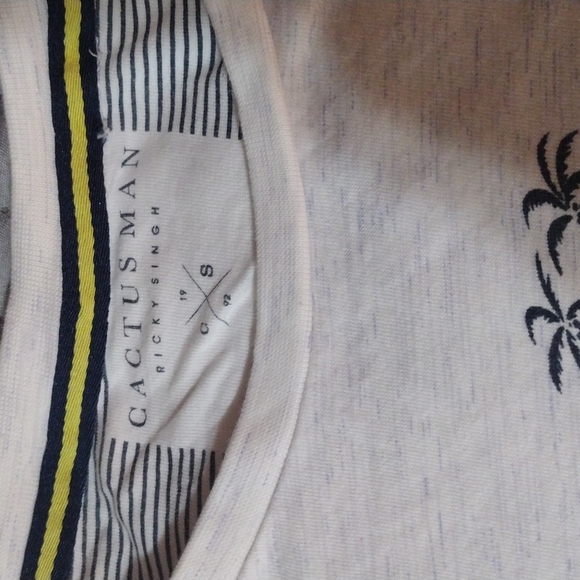 Cactusman Ricky Singh beach print shirt (3 for $20item) - Picture 3 of 4